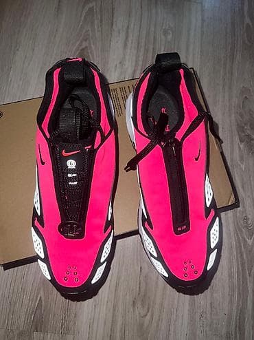 Nike Air Max SNDR "Hyper Pink and
Black" br.40,5 cm 26 NOVO
FZ na lalafo.rs — 7 Nike Air Max SNDR "Hyper Pink and
Black" br.40,5 cm 26 NOVO
FZ — 7