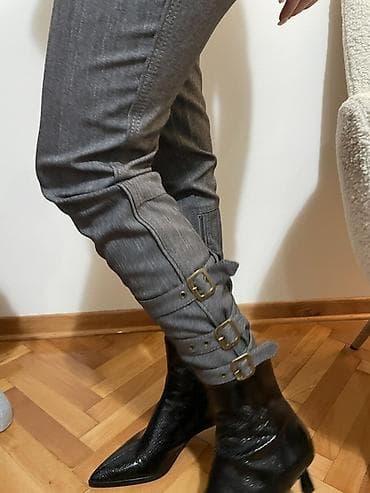 Ženske elegantne pantalone sive boje sa diskretnim prugama. PS…fashion na lalafo.rs — 10 Ženske elegantne pantalone sive boje sa diskretnim prugama. PS…fashion — 10