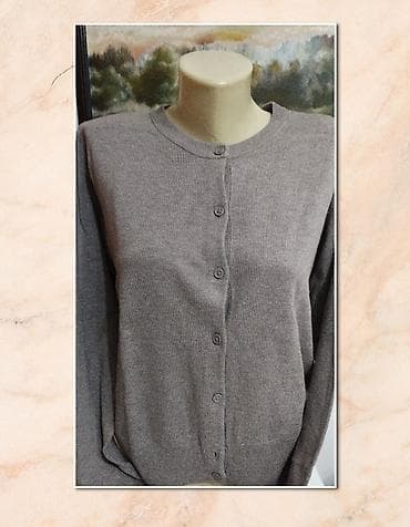 H&M kardigan.
Kao nov.
Pogledajte i ostale moje oglase na lalafo.rs — 1 H&M kardigan.
Kao nov.
Pogledajte i ostale moje oglase — 1
