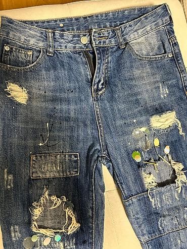 pantalone butiku ali: Neobične iscepane farmerke, lepo očuvane. Naznačena velicina 27 na lalafo.rs — 4 pantalone butiku ali: Neobične iscepane farmerke, lepo očuvane. Naznačena velicina 27 — 4