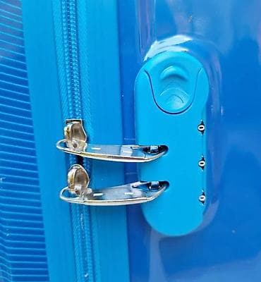 dve suknje po: Dečji koferi Marvel Avengers – set 2 komada - Dizajn: motivi at lalafo.rs — 8 dve suknje po: Dečji koferi Marvel Avengers – set 2 komada - Dizajn: motivi — 8