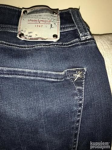 zenske original guess: Original TRAMAROSSA farmerice 34 98% cotton 2% elastin Polustruk na lalafo.rs — 4 zenske original guess: Original TRAMAROSSA farmerice 34 98% cotton 2% elastin Polustruk — 4