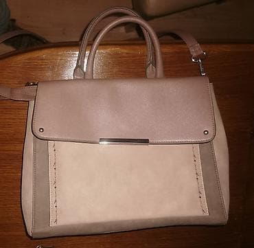 Torba za rame, Jacquemus, Materijal: Veštačka koža na lalafo.rs Torba za rame, Jacquemus, Materijal: Veštačka koža