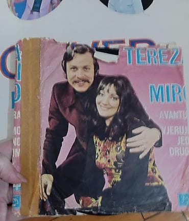 kom sa etiketom: Kolekcija jugoslovenskih vinil ploča (LP i singlovi) - LP: Oliver at lalafo.rs — 4 kom sa etiketom: Kolekcija jugoslovenskih vinil ploča (LP i singlovi) - LP: Oliver — 4