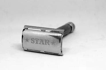 Antiques: Vintage Star Safety Razor BRITISH MADE brijač 1940/ 50. Izuzetno at lalafo.rs — 3 Antiques: Vintage Star Safety Razor BRITISH MADE brijač 1940/ 50. Izuzetno — 3