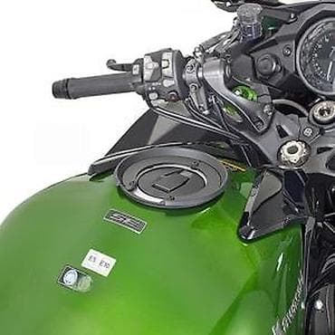 Bike accessories: Givi Tanklock prsten za rezervoar – montažna baza za tank torbu - at lalafo.rs — 2 Bike accessories: Givi Tanklock prsten za rezervoar – montažna baza za tank torbu - — 2