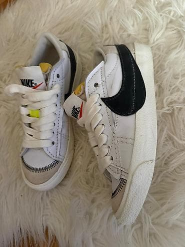 Other: Nike Blazer Low Platform (model DQ) - Bele kožne patike sa crnim at lalafo.rs — 2 Other: Nike Blazer Low Platform (model DQ) - Bele kožne patike sa crnim — 2