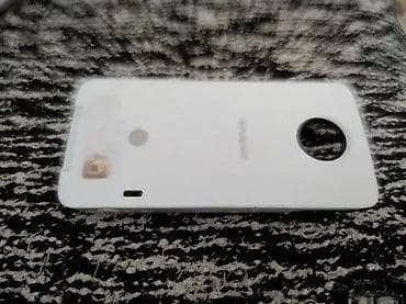 Moto Mod for Moto Z phones- Polaroid -Share Printer - White - na lalafo.rs Moto Mod for Moto Z phones- Polaroid -Share Printer - White -