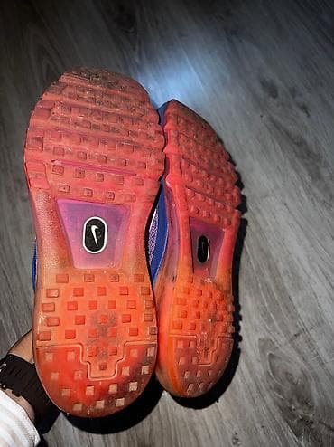 NIKE Air Max Running Shoes br.38,5 cm 24,5 Super očuvane,dugo stoje na lalafo.rs — 9 NIKE Air Max Running Shoes br.38,5 cm 24,5 Super očuvane,dugo stoje — 9