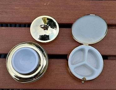 dve suknje po: Dve vintage Burmutice Tabletnice - PERFEKTNE. Dve prekrasne kao NOVE at lalafo.rs — 6 dve suknje po: Dve vintage Burmutice Tabletnice - PERFEKTNE. Dve prekrasne kao NOVE — 6