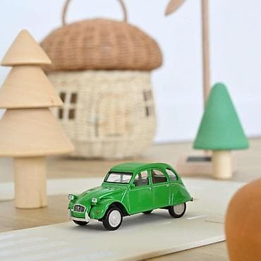 Art & Collectibles: 💚 Citroën 2CV 6 Club – Bamboo Green – 1979 – 1:43 Norev Jet-Car Norev at lalafo.rs — 1 Art & Collectibles: 💚 Citroën 2CV 6 Club – Bamboo Green – 1979 – 1:43 Norev Jet-Car Norev — 1
