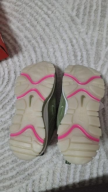 Nike Air Max ženske patike – maslinasto zelene - Model: Air Max na lalafo.rs — 9 Nike Air Max ženske patike – maslinasto zelene - Model: Air Max — 9