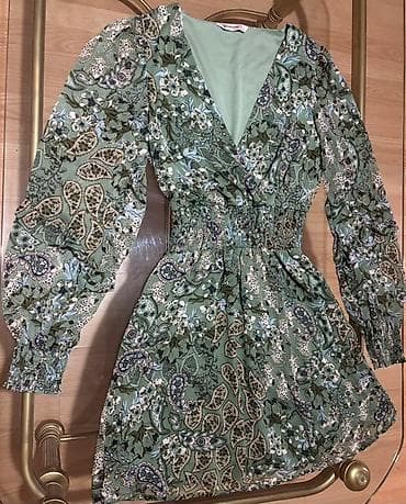 Stradivarius mini haljina skroz ovuvana, bez ikakvih ostecenja prelepa na lalafo.rs — 1 Stradivarius mini haljina skroz ovuvana, bez ikakvih ostecenja prelepa — 1