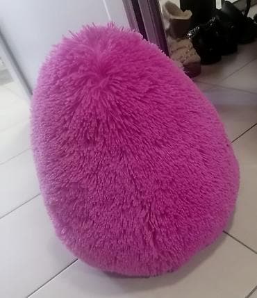 Mekani plišani jastuk/plišanka – ljubičasto‑roze “pufna” sa očima i na lalafo.rs — 5 Mekani plišani jastuk/plišanka – ljubičasto‑roze “pufna” sa očima i — 5