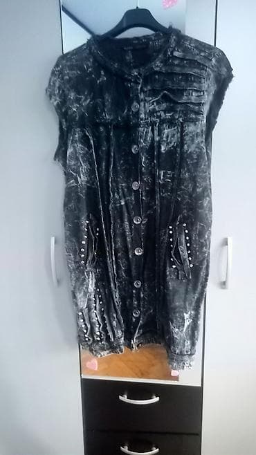 Crna tunika/haljina bez rukava, urbanog „washed/acid” efekta. - na lalafo.rs — 7 Crna tunika/haljina bez rukava, urbanog „washed/acid” efekta. - — 7