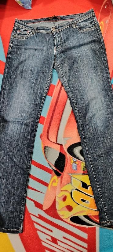 za svaki dan: Ženske farmerke – klasičan ravni kroj - Boja: tamniji indigo sa at lalafo.rs — 2 za svaki dan: Ženske farmerke – klasičan ravni kroj - Boja: tamniji indigo sa — 2