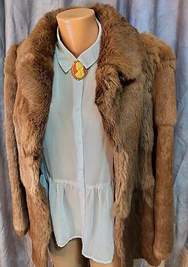 kozna jakna sa: Bunda od pravog krzna kao Nova M-Xl obučena 2x, spakovana, predivno na lalafo.rs — 3 kozna jakna sa: Bunda od pravog krzna kao Nova M-Xl obučena 2x, spakovana, predivno — 3