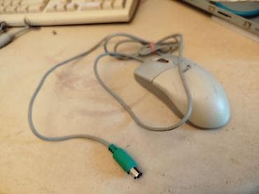 Stari mis za kompjuter,kuglicni Genius.
Ispravan na lalafo.rs — 5 Stari mis za kompjuter,kuglicni Genius.
Ispravan — 5