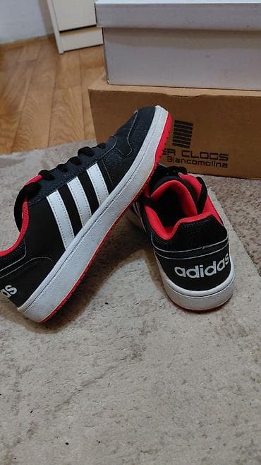 ADIDAS ŽENSKE PATIKE 🎀 kao nove, slabo nošene at lalafo.rs — 1 ADIDAS ŽENSKE PATIKE 🎀 kao nove, slabo nošene — 1