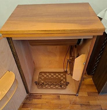 Irons: Šivaća mašina MERRITT SINGER. Mašina je potpuno nova, ne korišćena at lalafo.rs — 3 Irons: Šivaća mašina MERRITT SINGER. Mašina je potpuno nova, ne korišćena — 3