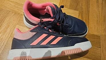 Adidas patike u veličini 36 na lalafo.rs — 1 Adidas patike u veličini 36 — 1