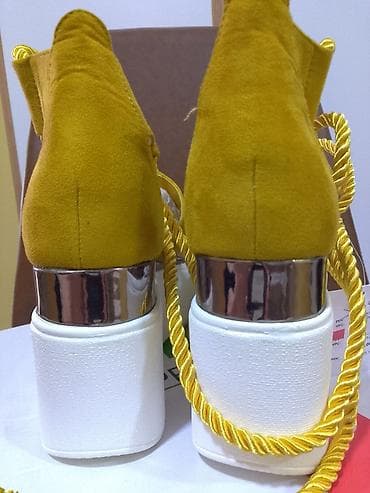 Women's Footwear: Sandale,velicina 40,na vezivanje,platforma.Cena 1400 dinara.Novo!!! at lalafo.rs — 3 Women's Footwear: Sandale,velicina 40,na vezivanje,platforma.Cena 1400 dinara.Novo!!! — 3