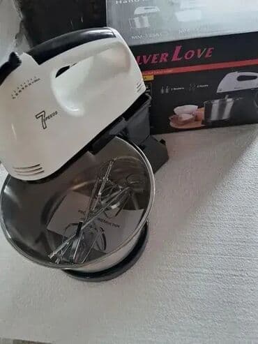 Blenderi, mikseri: Silver love ručni mikser sa posudom model mm 133a 300w. silver love na lalafo.rs Blenderi, mikseri: Silver love ručni mikser sa posudom model mm 133a 300w. silver love