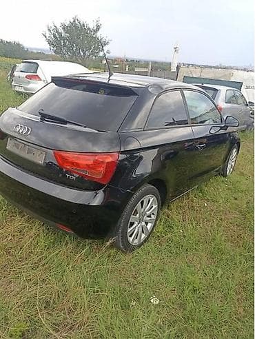 GEPEK VRATASA STAKLOM ZA AUDI A1 OD 2010. DO 2014. GOD. | AUDI A1 na lalafo.rs GEPEK VRATASA STAKLOM ZA AUDI A1 OD 2010. DO 2014. GOD. | AUDI A1