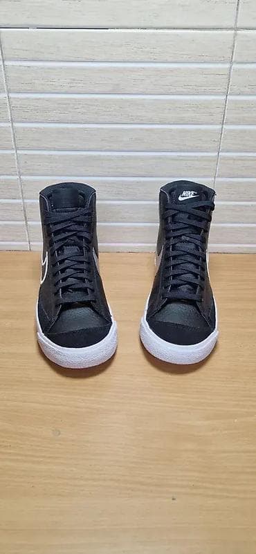 Nike Blazer Mid 77 - dva para ( 39) patike su u extra, extra stanju na lalafo.rs — 2 Nike Blazer Mid 77 - dva para ( 39) patike su u extra, extra stanju — 2