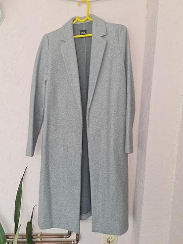 Zara kaput u M velicini, jednom nosen, bez ostecenja, model je bez na lalafo.rs — 1 Zara kaput u M velicini, jednom nosen, bez ostecenja, model je bez — 1