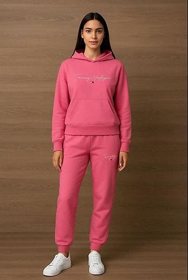 Women's Sweatsuits: 🔥Ženski komplet trenerke – roze
Pamuk
s m l xl
3000 din at lalafo.rs — 3 Women's Sweatsuits: 🔥Ženski komplet trenerke – roze
Pamuk
s m l xl
3000 din — 3