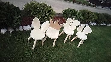 Četiri dečije stolice od svetlog drveta, svaka sa različitim dizajnom na lalafo.rs — 1 Četiri dečije stolice od svetlog drveta, svaka sa različitim dizajnom — 1