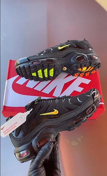 Nike air max tn Hyper Crimson Noir patike A klasa NOVO Novo Brojevi na lalafo.rs — 2 Nike air max tn Hyper Crimson Noir patike A klasa NOVO Novo Brojevi — 2