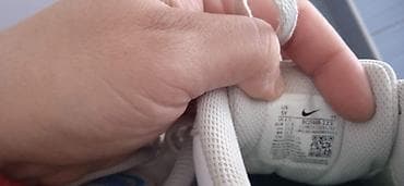 Nike patike – model court/retro stil - Boja: bela sa plavim Swoosh na lalafo.rs — 4 Nike patike – model court/retro stil - Boja: bela sa plavim Swoosh — 4