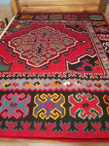 Blankets and Bedspreads: Nov,unikatan cilim na prodaju. Rucno tkan,vuna je u pitanju. Dimenzije at lalafo.rs — 8 Blankets and Bedspreads: Nov,unikatan cilim na prodaju. Rucno tkan,vuna je u pitanju. Dimenzije — 8