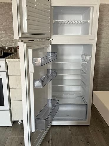 VOX frižider sa zamrzivačem gore – klasični dvokrilni model, bela na lalafo.rs — 3 VOX frižider sa zamrzivačem gore – klasični dvokrilni model, bela — 3