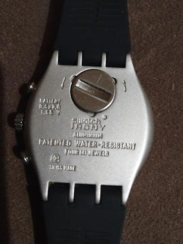 Original Swatch sat aluminijumski, vodootporan, malo korišćen na lalafo.rs — 2 Original Swatch sat aluminijumski, vodootporan, malo korišćen — 2
