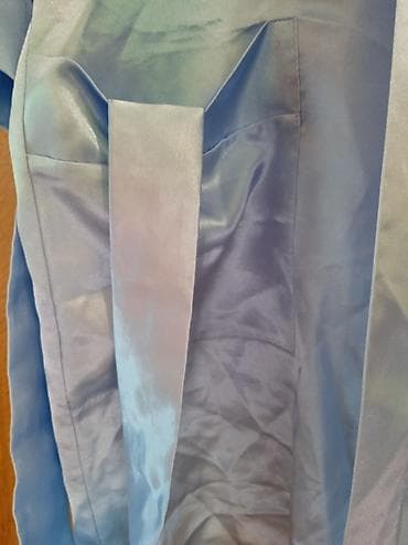 pantalone butiku ali: Satenske kućne haljine/kimono ogrtači - Materijal: glatka, sjajna na lalafo.rs — 4 pantalone butiku ali: Satenske kućne haljine/kimono ogrtači - Materijal: glatka, sjajna — 4