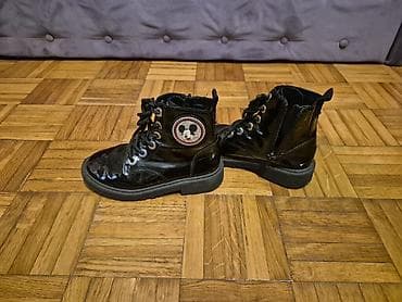 Dečje crne lakovane gležnjače sa likom Mikija Mausa - Brend/licenca na lalafo.rs — 1 Dečje crne lakovane gležnjače sa likom Mikija Mausa - Brend/licenca — 1