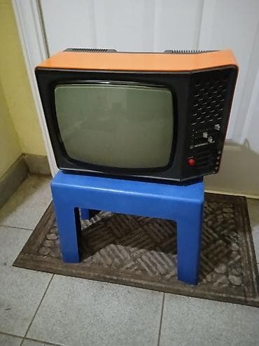 Electronics: Mali crno-beli TV Ei Niš – MinimatIc Luxe, idealan za retro kafane i at lalafo.rs — 1 Electronics: Mali crno-beli TV Ei Niš – MinimatIc Luxe, idealan za retro kafane i — 1