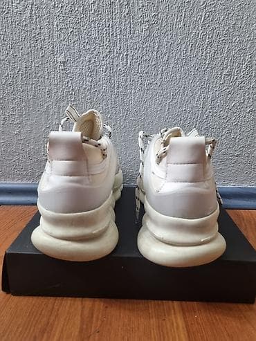 Zenske patike Versace Chain br.39 na lalafo.rs — 4 Zenske patike Versace Chain br.39 — 4