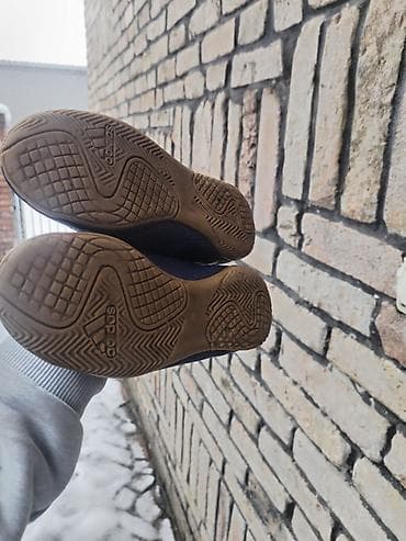 Adidas patike za decake br 33 nigde odlepljene na lalafo.rs — 6 Adidas patike za decake br 33 nigde odlepljene — 6