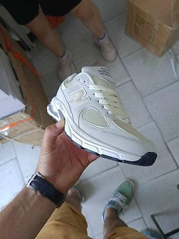 Brojevi 36 do 46
3900 na lalafo.rs — 2 Brojevi 36 do 46
3900 — 2