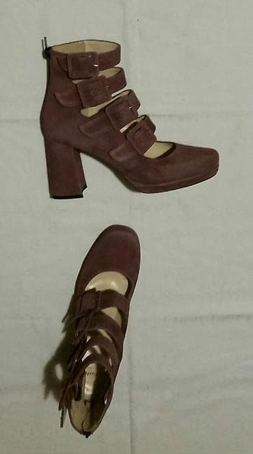 ITALY BATA prelepe elegantne cipele uvek potrebne, br. /39 duzina na lalafo.rs — 3 ITALY BATA prelepe elegantne cipele uvek potrebne, br. /39 duzina — 3