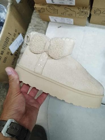 #Gleznjace za devojcice
Vel. 25 do 36 🥰😊
V030 at lalafo.rs — 1 #Gleznjace za devojcice
Vel. 25 do 36 🥰😊
V030 — 1