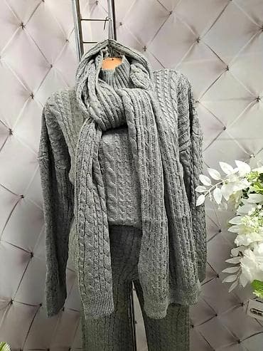 Ženski pleteni komplet 3 u 1 – džemper, pantalone i dugačak šal. - na lalafo.rs Ženski pleteni komplet 3 u 1 – džemper, pantalone i dugačak šal. -