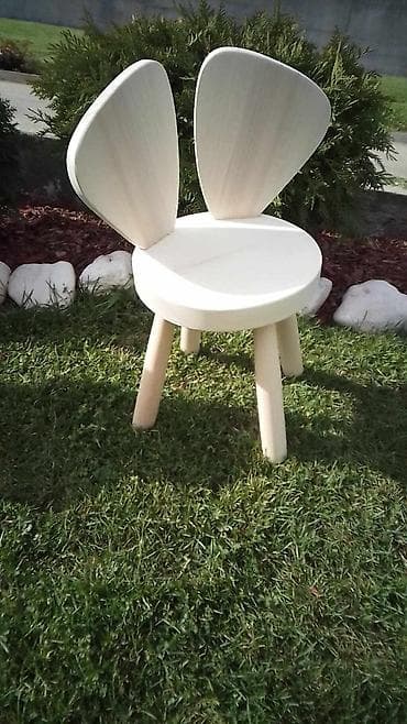 Četiri dečije stolice od svetlog drveta, svaka sa različitim dizajnom na lalafo.rs — 5 Četiri dečije stolice od svetlog drveta, svaka sa različitim dizajnom — 5