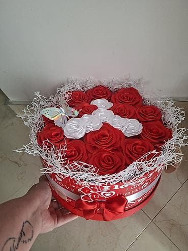 Antique Club Tables: Dekorativni aranžmani od veštačkih ruža – ručno rađeni - Ekskluzivni at lalafo.rs — 2 Antique Club Tables: Dekorativni aranžmani od veštačkih ruža – ručno rađeni - Ekskluzivni — 2