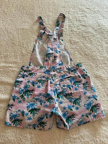 pantalone butiku ali: Teranova bermude sa tregerima, potpuno ocuvane bas slabo nosene, samo na lalafo.rs — 2 pantalone butiku ali: Teranova bermude sa tregerima, potpuno ocuvane bas slabo nosene, samo — 2