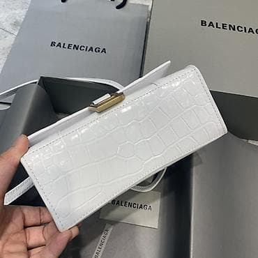 Balenciaga Hourglass torbica – mini format, bela lak koža sa na lalafo.rs — 4 Balenciaga Hourglass torbica – mini format, bela lak koža sa — 4